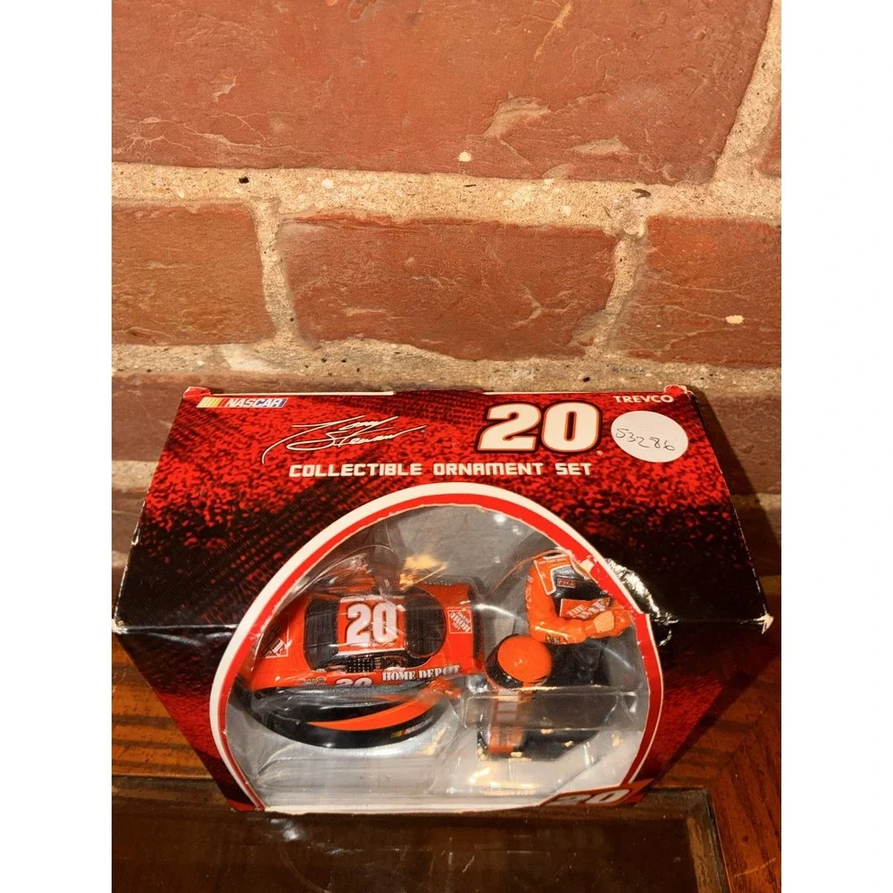 Tony Stewart #20 Home Depot Car‎ Ornament Trevco